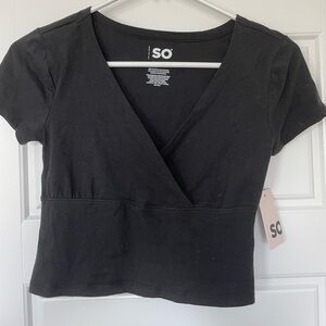 SO (Kohl’s) black crossover v neck crop top NWT small